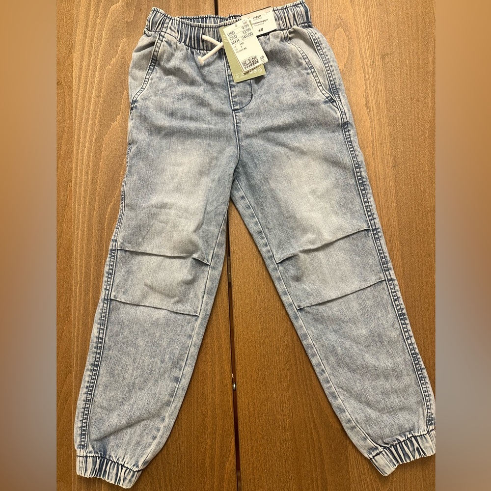 NWT - H&M jogger size 7